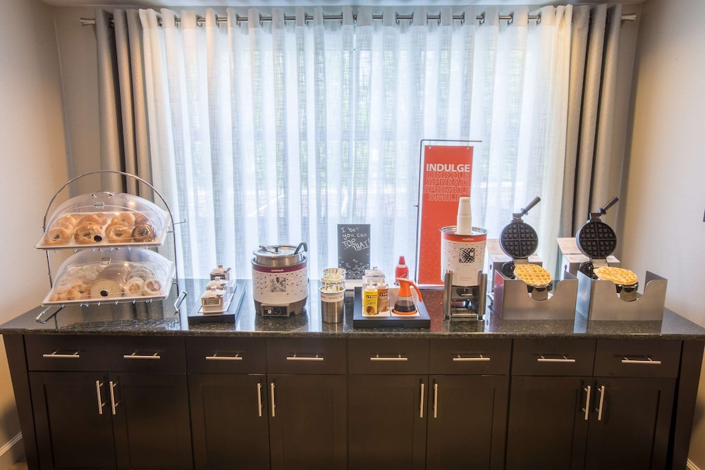 hampton inn and suites berkshires lenox
