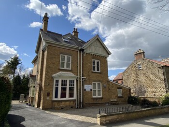 Old Manse Hotel,Pickering>>North Yorkshire,2 star