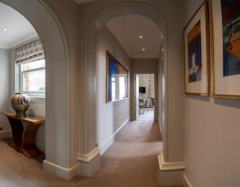 The Petersham,Hounslow>>Greater London,4 star