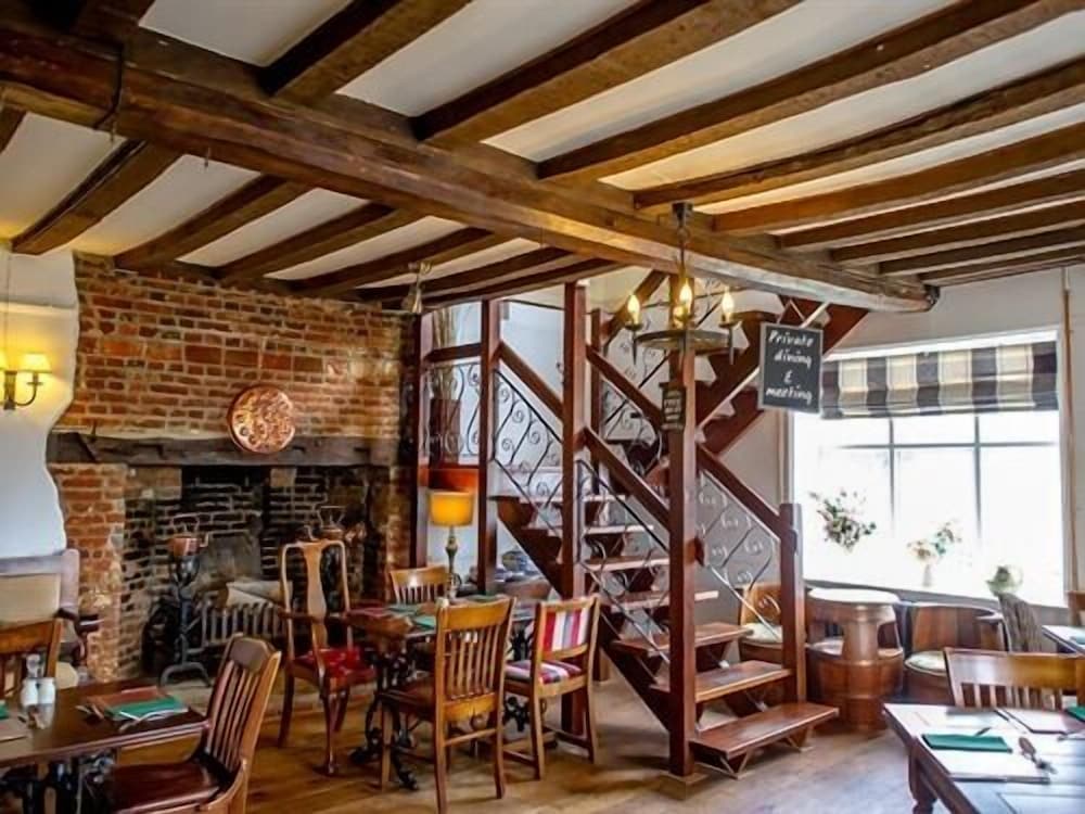 the white horse inn