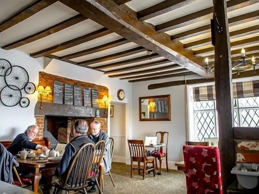 the white horse inn