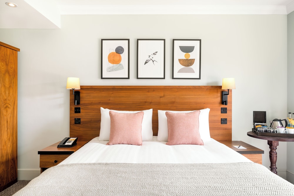 voco lythe hill hotel and spa by ihg