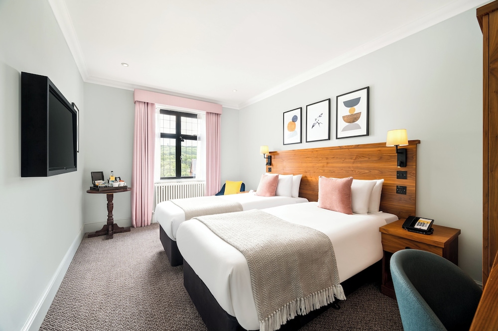 voco lythe hill hotel and spa by ihg