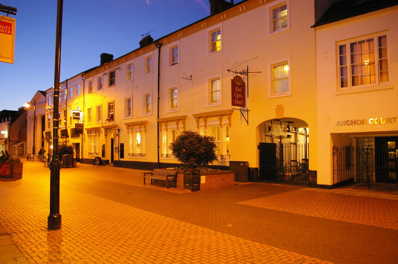 Red Lion Hotel