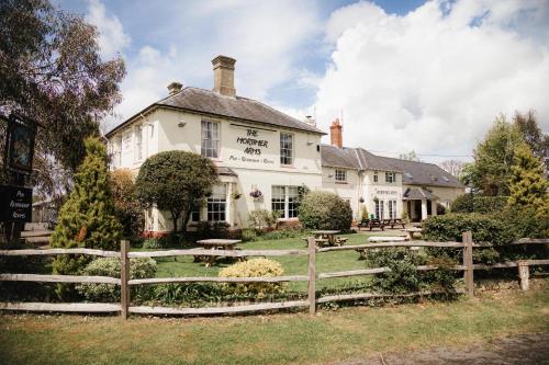 the mortimer arms