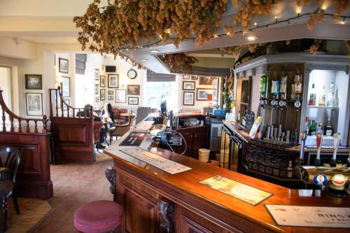 the mortimer arms