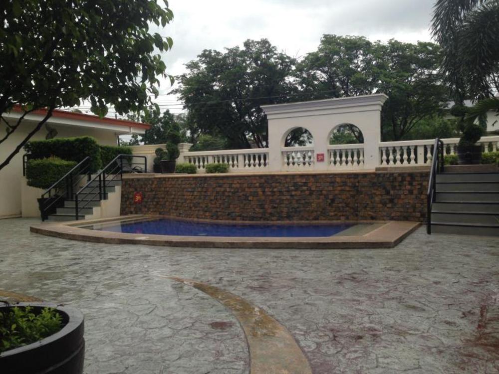 subic bay travelers hotel and event center