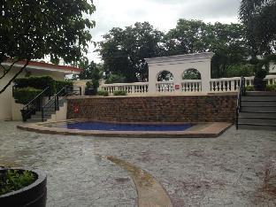 subic bay travelers hotel and event center