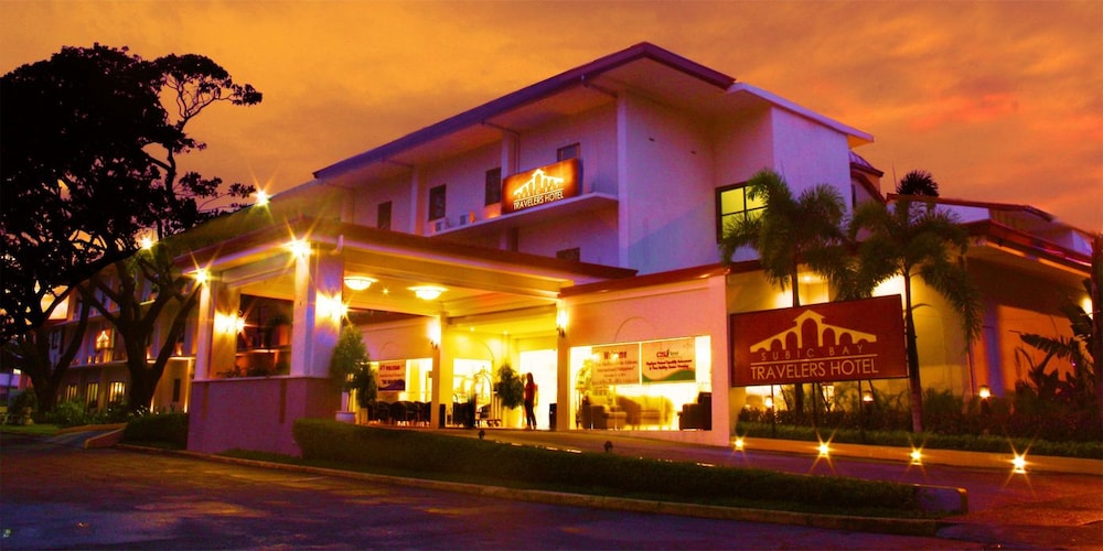 subic bay travelers hotel and event center