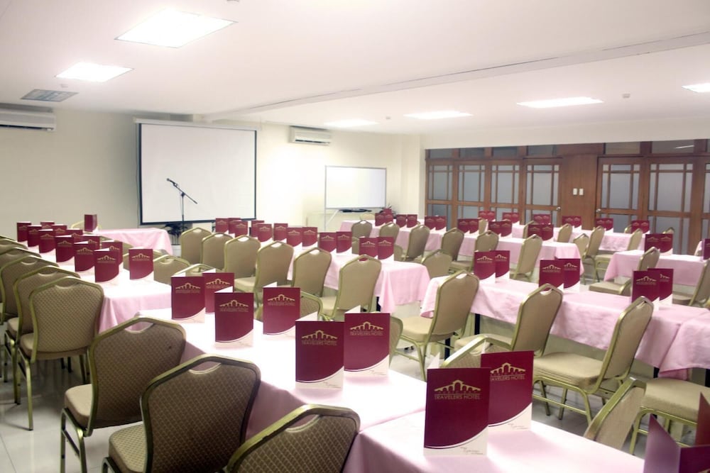 subic bay travelers hotel and event center