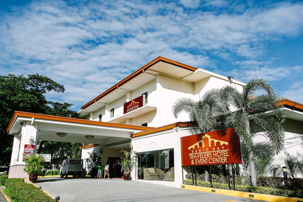 subic bay travelers hotel and event center