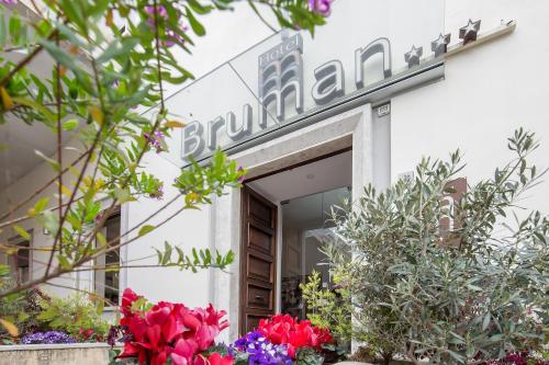 hotel bruman salerno