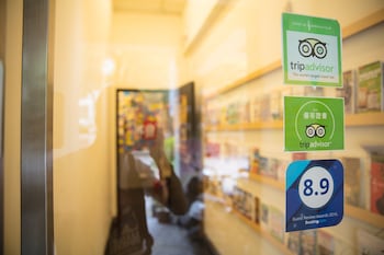 on my way taipei youth hostel