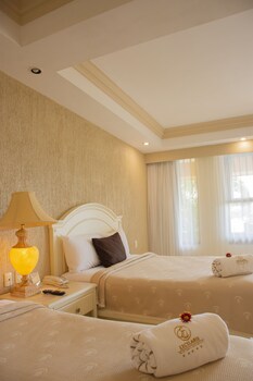 excelaris grand resort conventions and spa