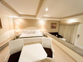 excelaris grand resort conventions and spa