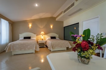 excelaris grand resort conventions and spa