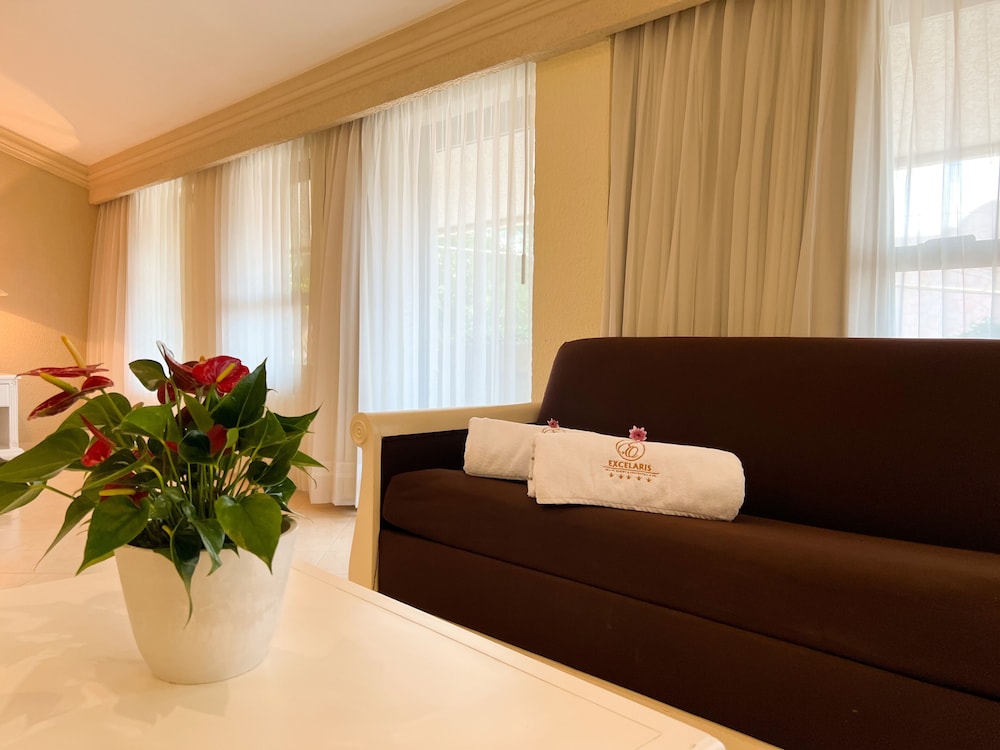 excelaris grand resort conventions and spa