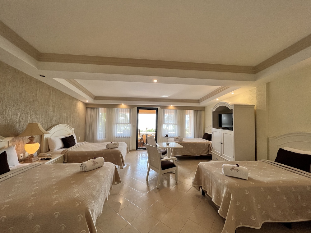 excelaris grand resort conventions and spa
