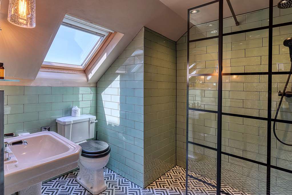 clementines guest house