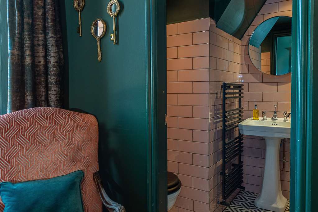 clementines guest house