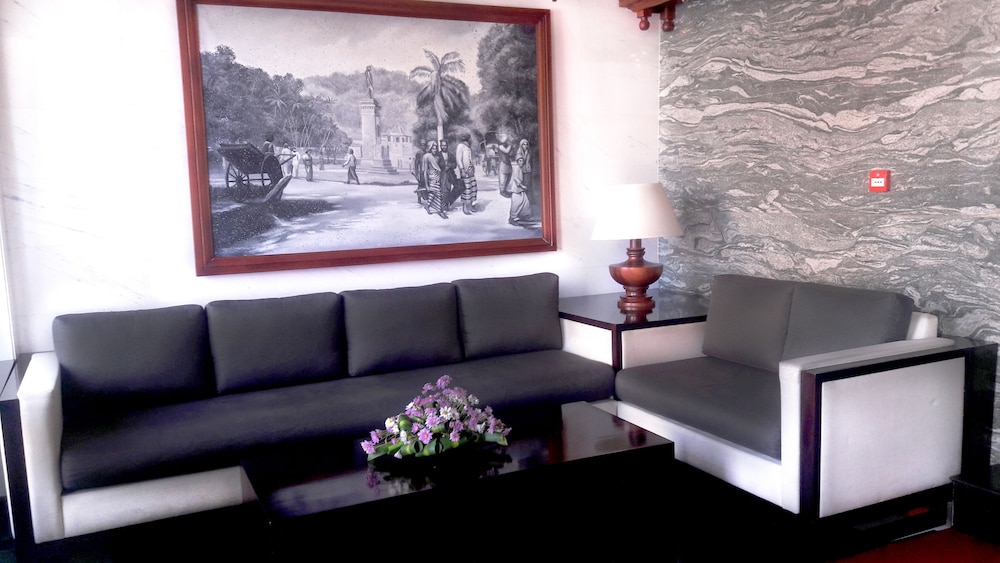 kandy city hotel by earls