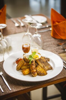 kandy city hotel by earls