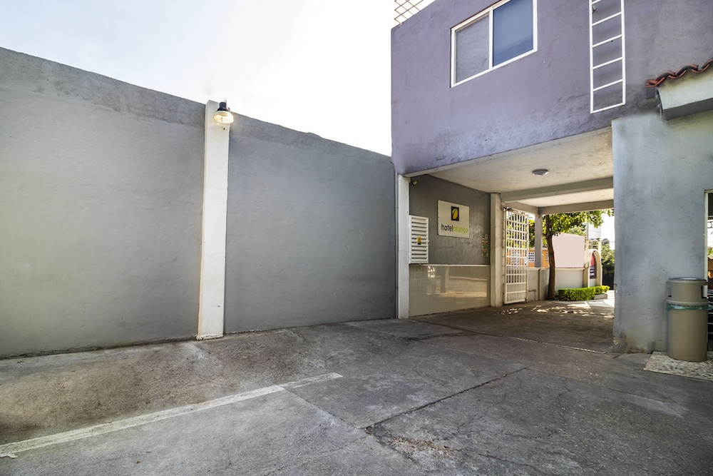 collection o hotel mango six flags hurricane harbor oaxtepec