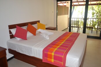Welle Wadiya ,Kudawa>>Kalpitiya,4 star