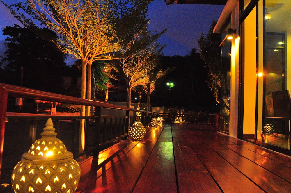 navatara phuket resort