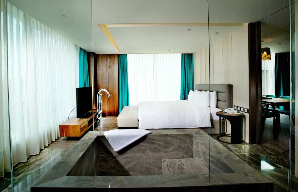 inhouse hotel yehliu