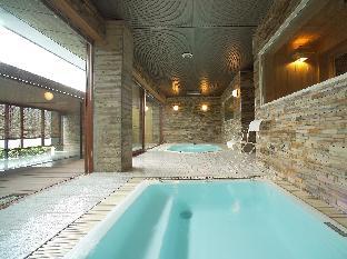 river retreat garaku