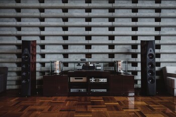 river retreat garaku