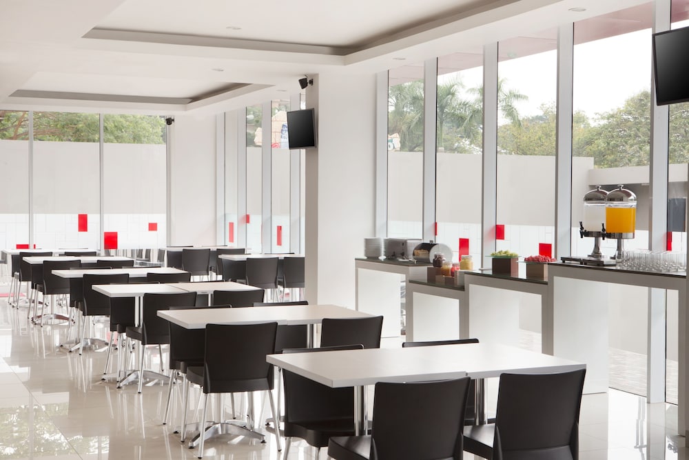 amaris hotel citra raya tangerang