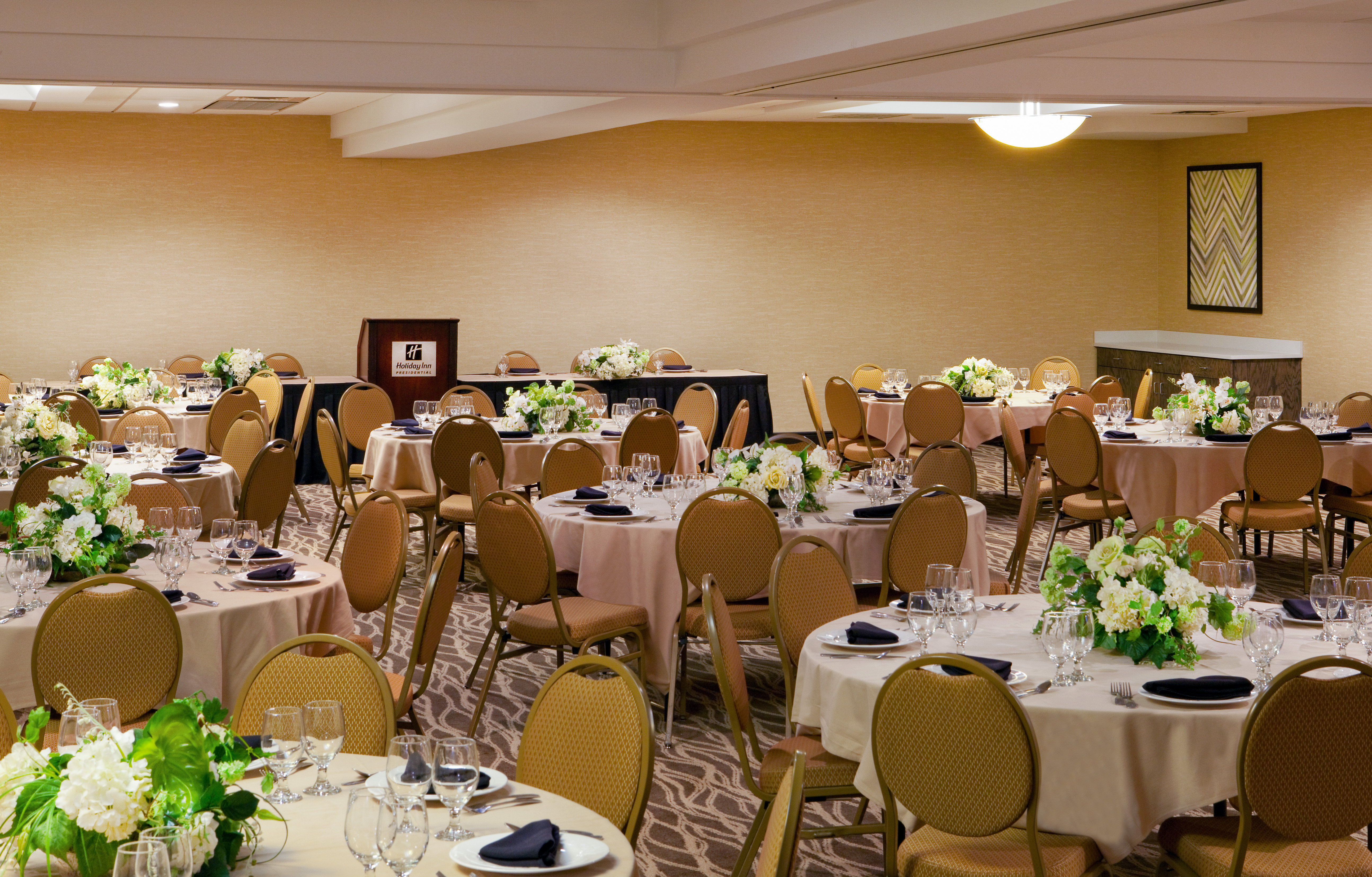 holiday inn presidential little rock downtown by ihg
