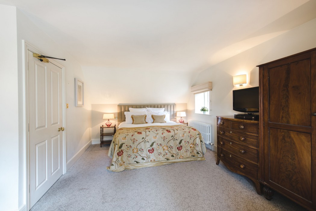 Lords Of The Manor Hotel,Cheltenham>>Bourton-On-The-Water,4 star
