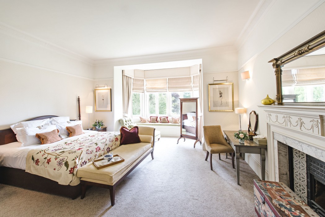 Lords Of The Manor Hotel,Cheltenham>>Bourton-On-The-Water,4 star