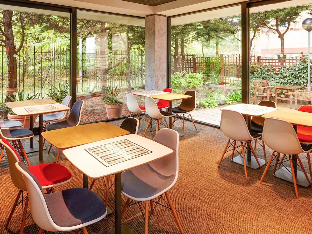 ibis london thurrock m25