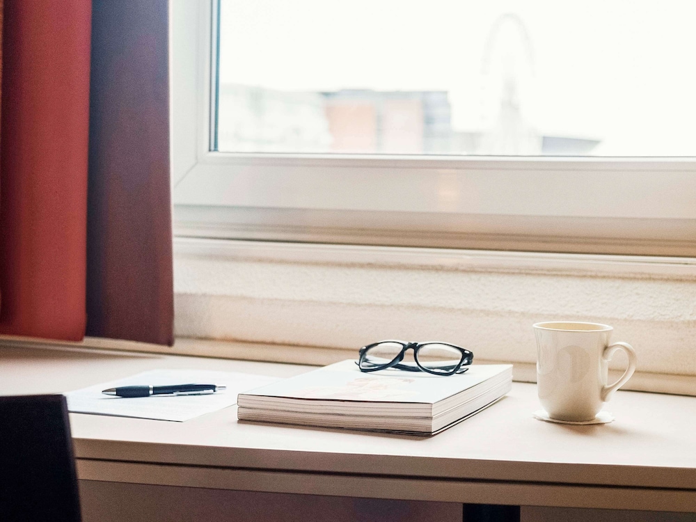 ibis london thurrock m25