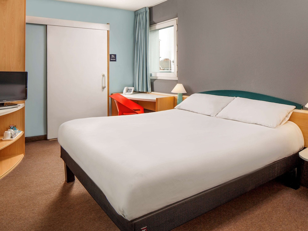 ibis london thurrock m25