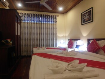 mekong sunset view hotel