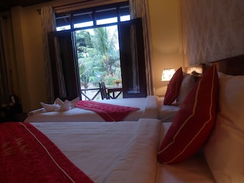 mekong sunset view hotel