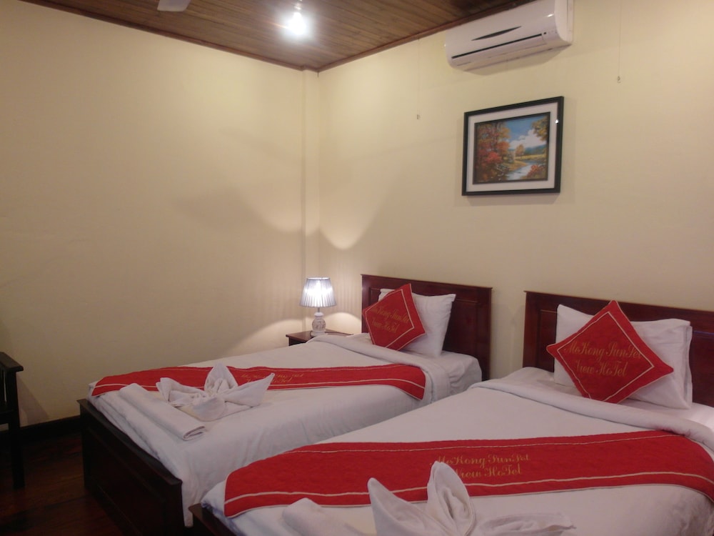 mekong sunset view hotel