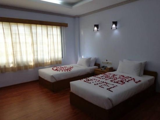 golden lotus inle hotel