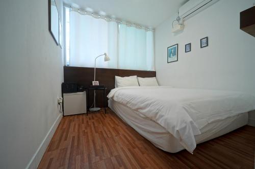 ekonomy haeundae guesthouse