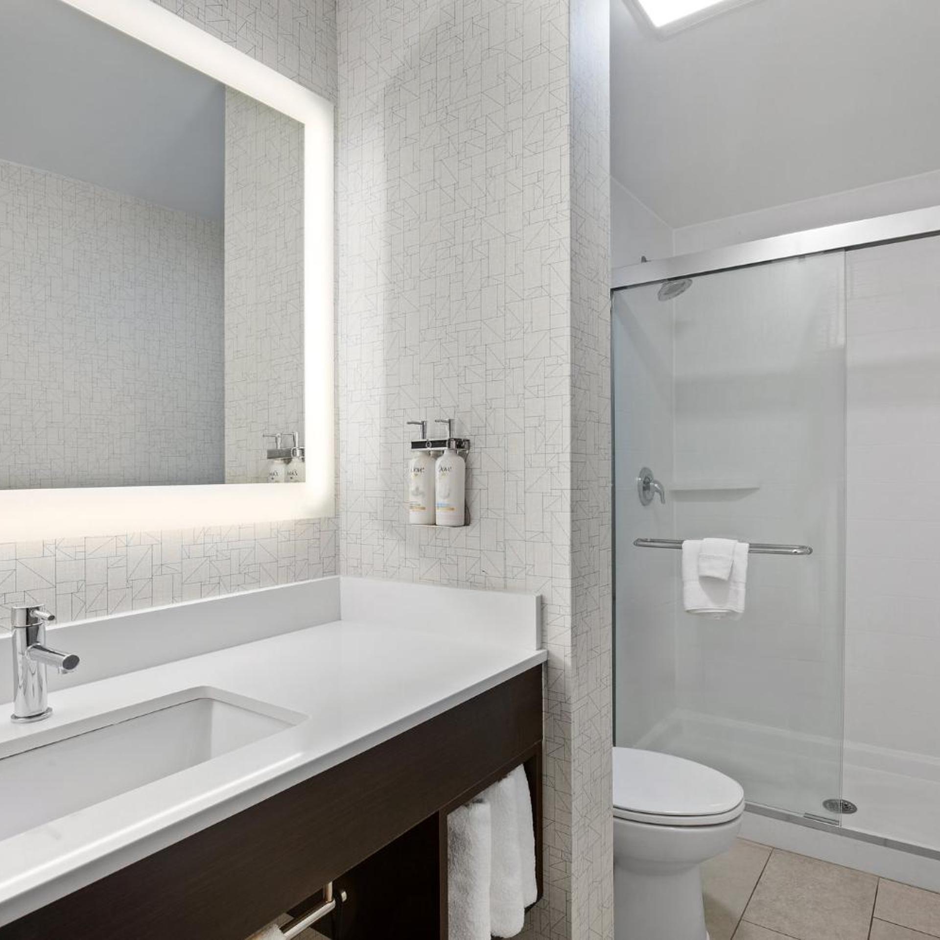 holiday inn express and suites locust grove by ihg