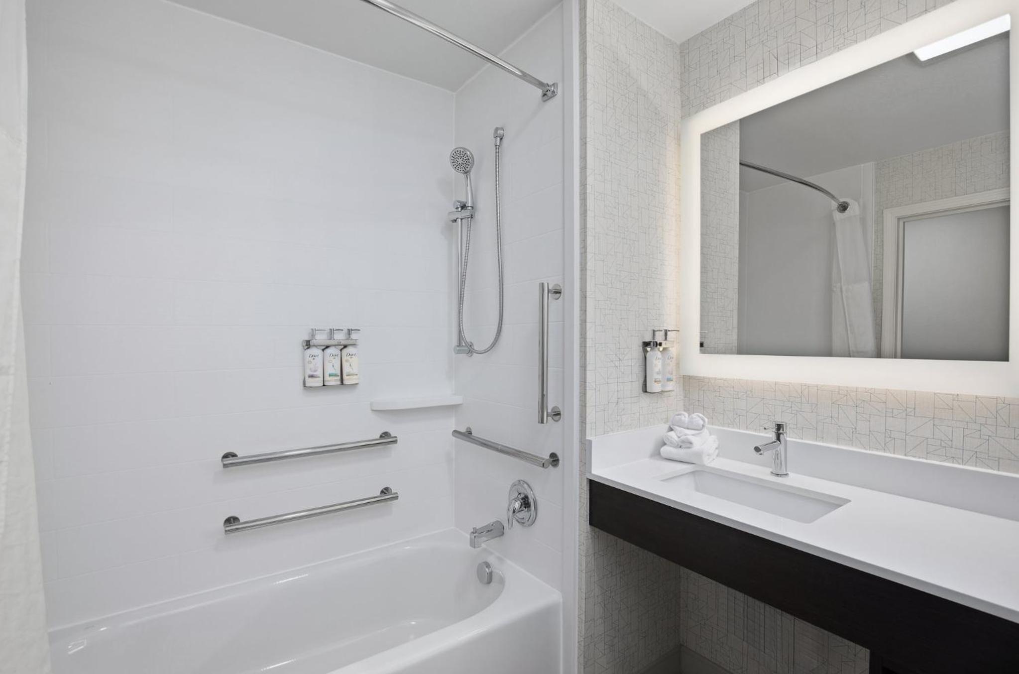 holiday inn express and suites locust grove by ihg