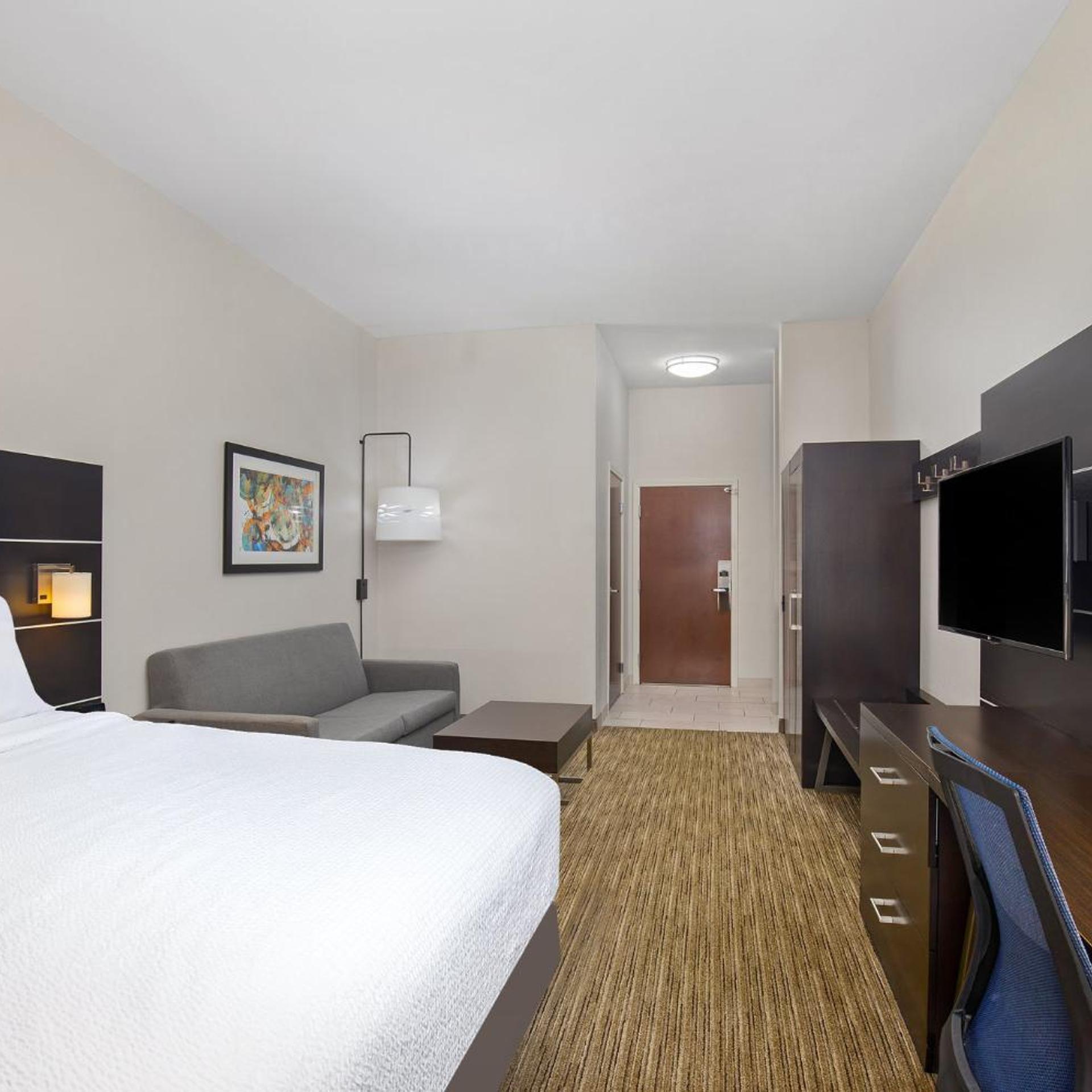 holiday inn express and suites locust grove by ihg