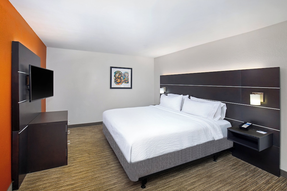 holiday inn express and suites locust grove by ihg