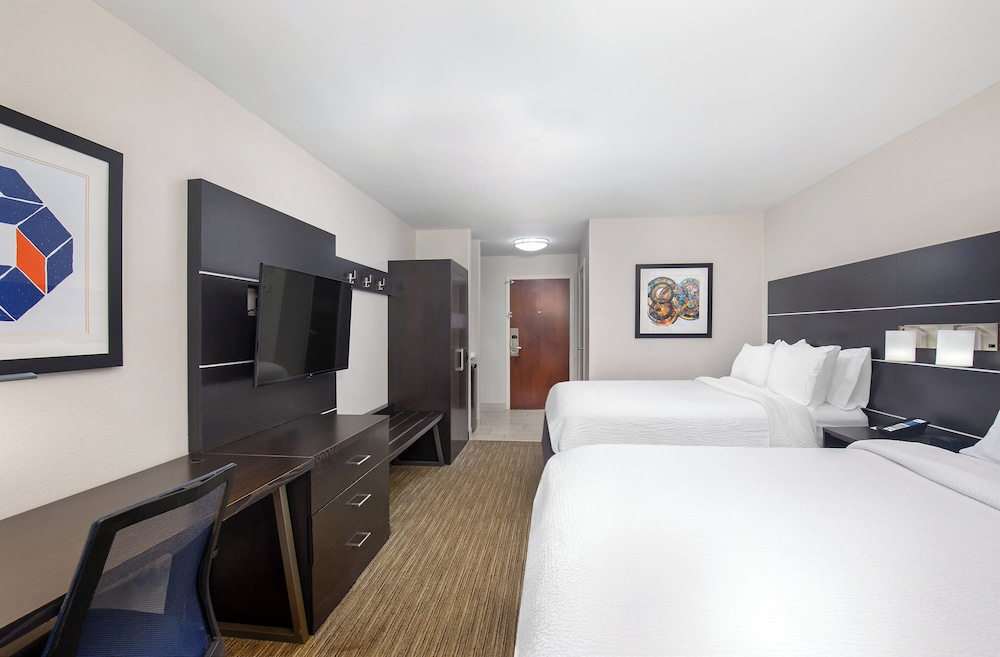 holiday inn express and suites locust grove by ihg