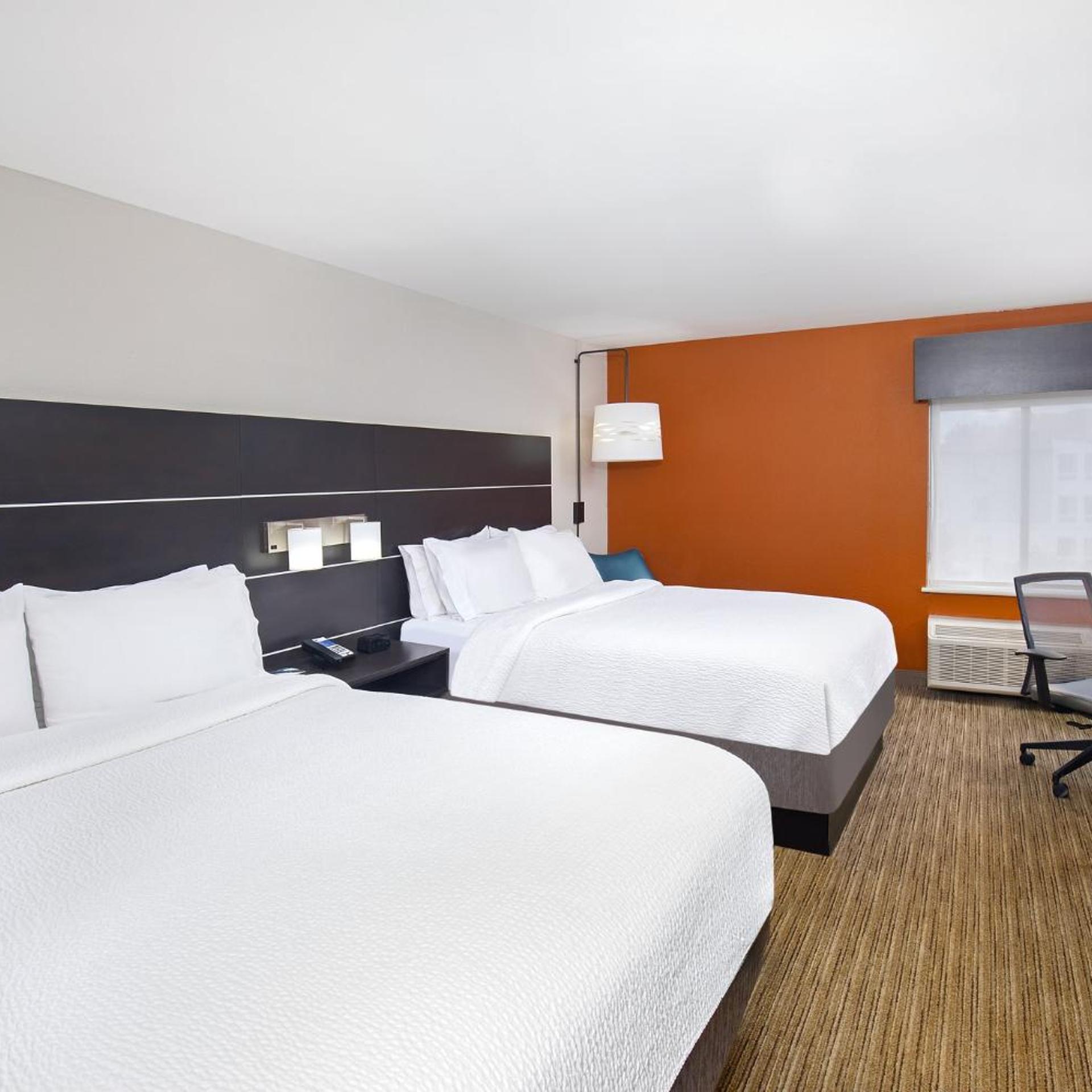 holiday inn express and suites locust grove by ihg